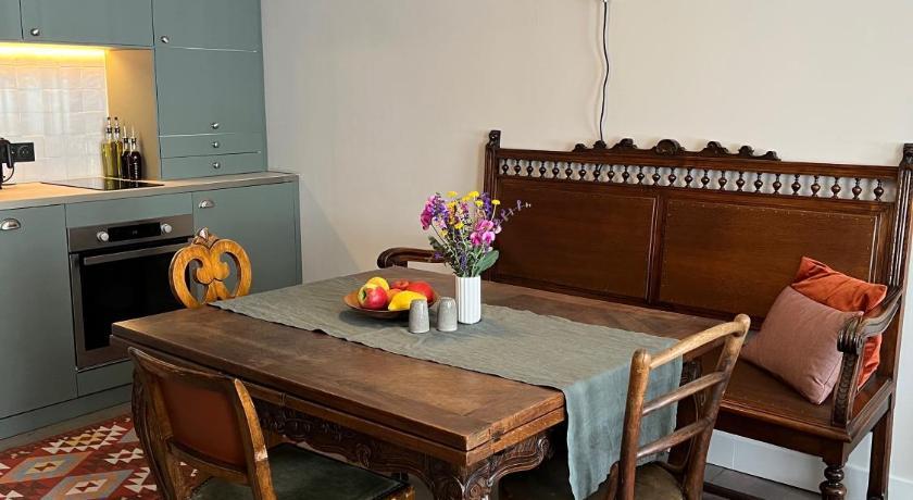 Le Baumann Concept: Appartement De Charme Dans Un Monument Historique Colmar Luaran gambar